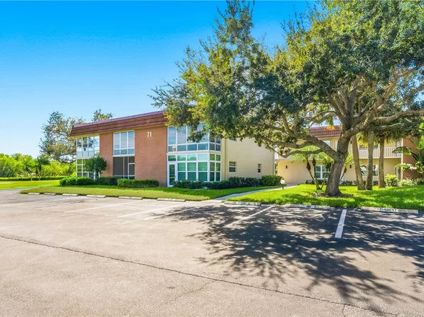 71 Royal Oak Ct APT 204, Vero Beach, FL 32962