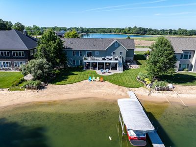 2762 Fillmore St, Jenison, MI, 49428