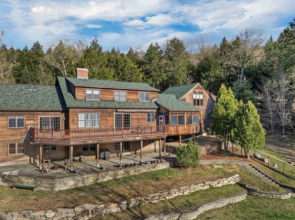 423 Taft Family Road, Hartford, VT 05059