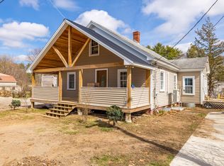 27 Grove St, Lisbon, ME 04252