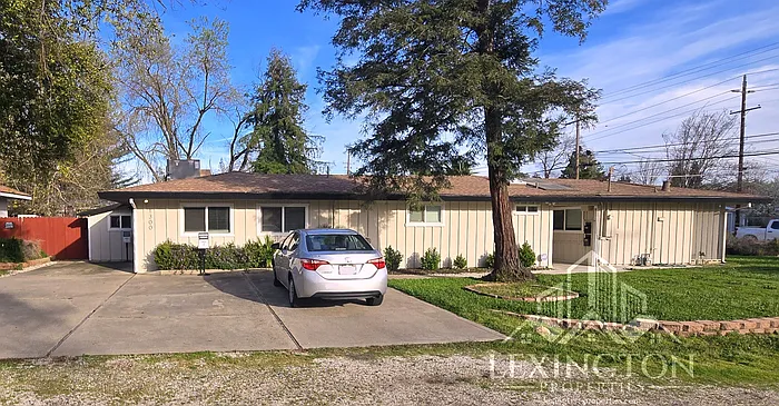 Building Photo - 1300 Rowena Way #2