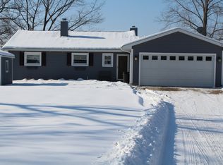2798 Lone Pine Rd, Farwell, MI 48622