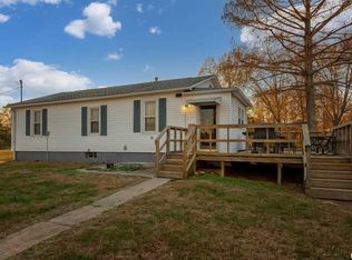 11938 Hudgens Rd, Marion, IL 62959