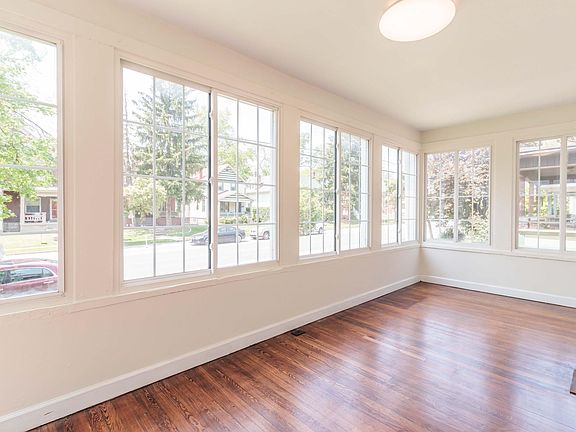 3rd image of 2258 Summit St