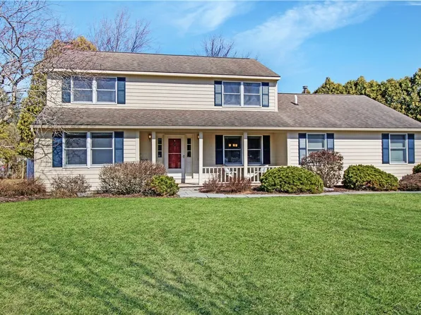 4335 Croft Cir, Syracuse, NY 13215