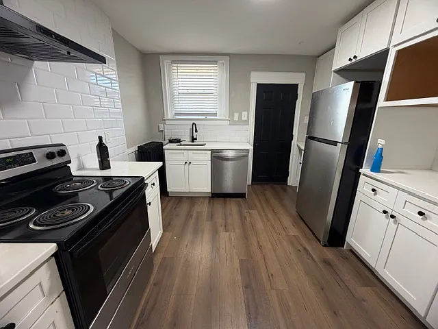 202 Sparks St — Photo 2