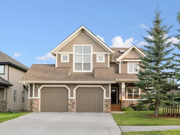 213 NW Heritage Lake Blvd, Foothills County, AB T1S 4J7