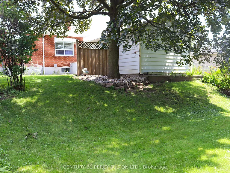 110 Gilroy Dr — Photo 25