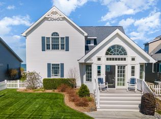 294 Killarney Beach Rd, Bay City, MI 48706