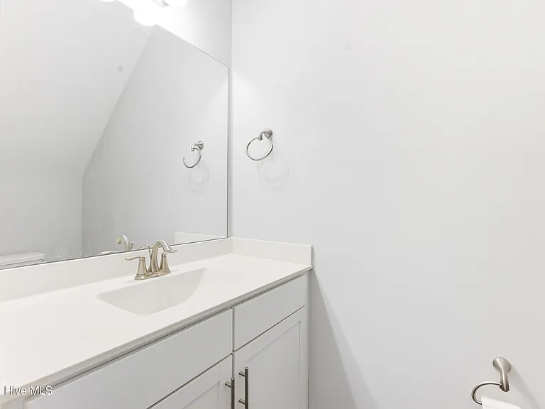 4406 Finch Ln — Photo 31