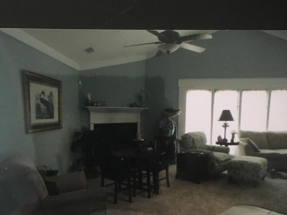 2nd image of 833 Fairway Lakes Dr