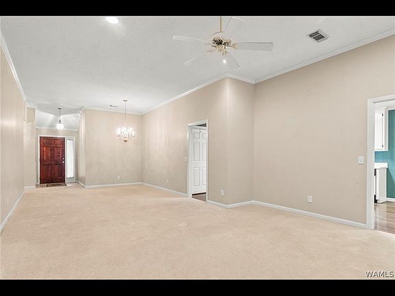 5th image of 2101 Fox Ridge Rd #1