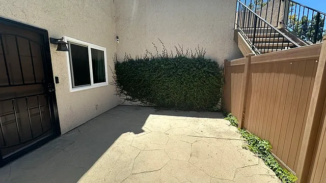 644 Thoreau Ln — Photo 3