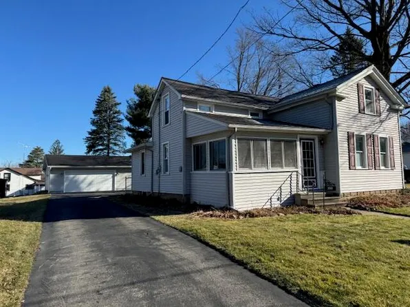 308 E Grove St, Parma, MI 49269