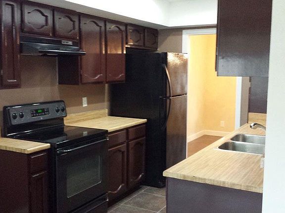 3rd image of 7415 Slippery Elm St