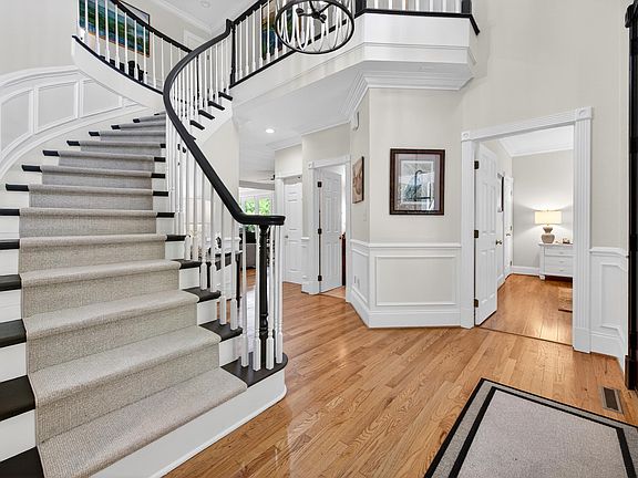 5th image of 186 Sanderling Ave.