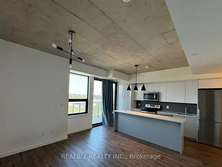 7 Erie Ave W #512 — Photo 4