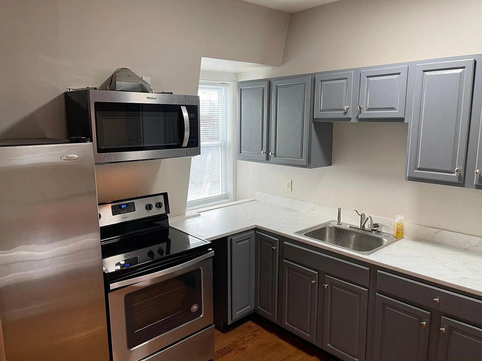 173 School St — Photo 2