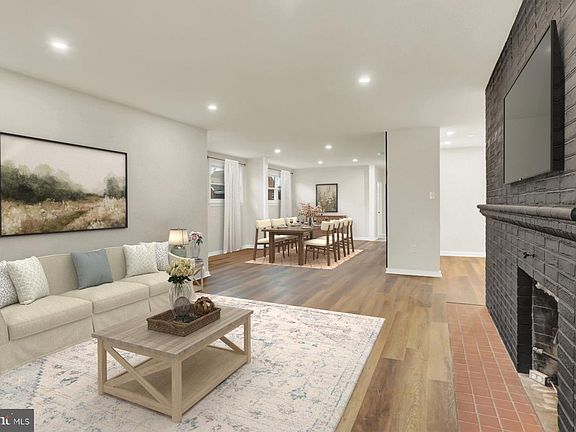 5th image of 421 Lewis St