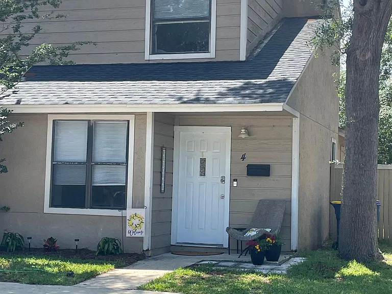 4 Jasmine Pl — Photo 14