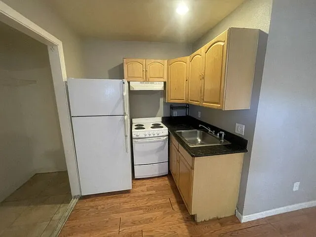 331 S 9th St #2 — Photo 11