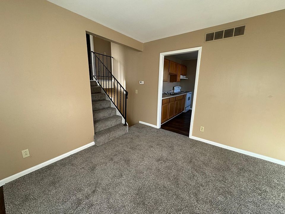 1st image of 843 S Hillcrest St #843