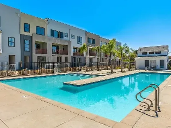 2519 Elderberry Ln, Carlsbad, CA 92008