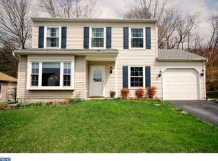 1405 Witherspoon Dr, Downingtown, PA 19335