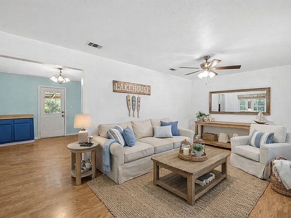 4th image of 214 Wildflower Dr