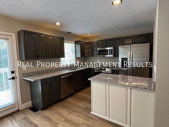 4th image of 6119 Magnolia Dr