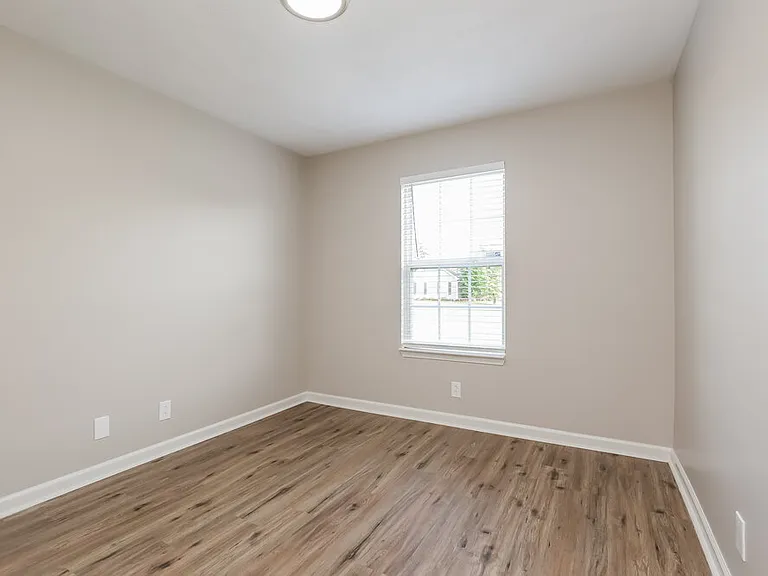 1195 Saint Andrews Dr — Photo 14