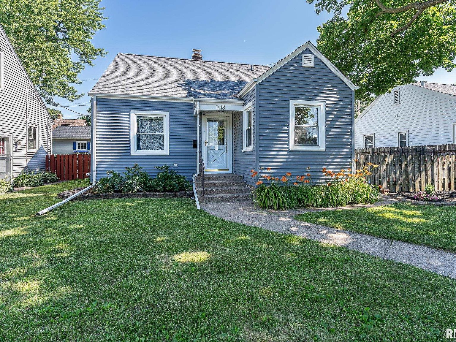 1618 E Pleasant St, Davenport, IA 52803 Zillow