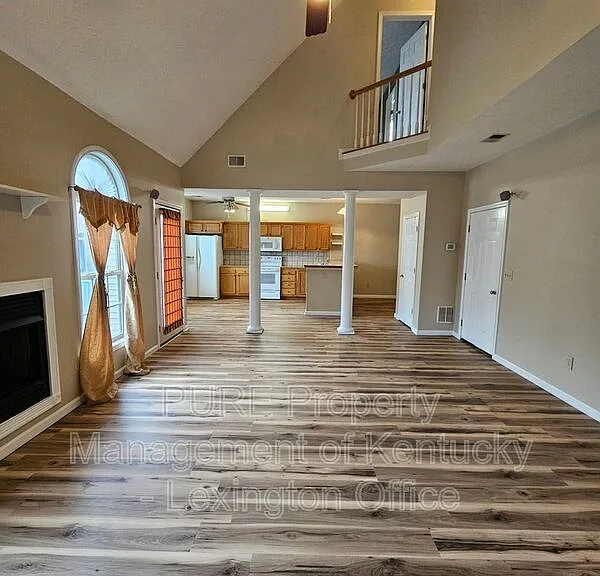 3169 Roundway Down Ln — Photo 3