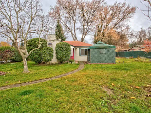 649 Sunset Way, Grants Pass, OR 97527