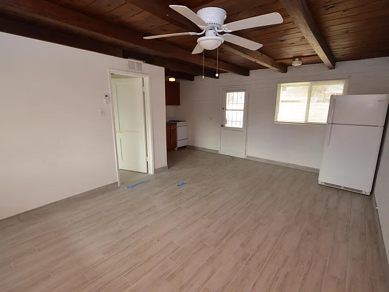 2611 E Fort Lowell Rd — Photo 3