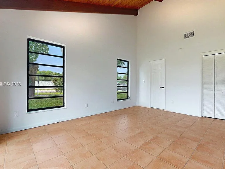 10251 SW 80th St — Photo 23