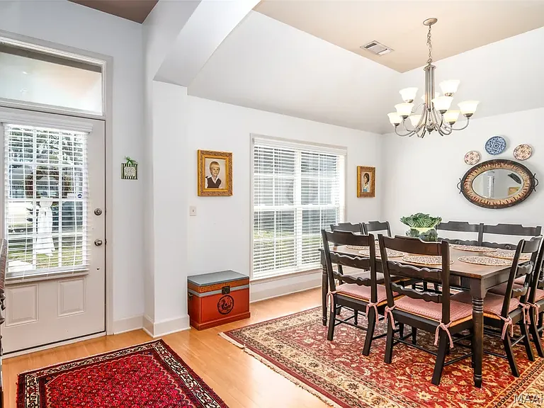9717 Silver Bell Ct — Photo 5