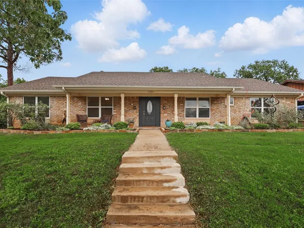 1764 Westridge Dr, Hurst, TX 76054