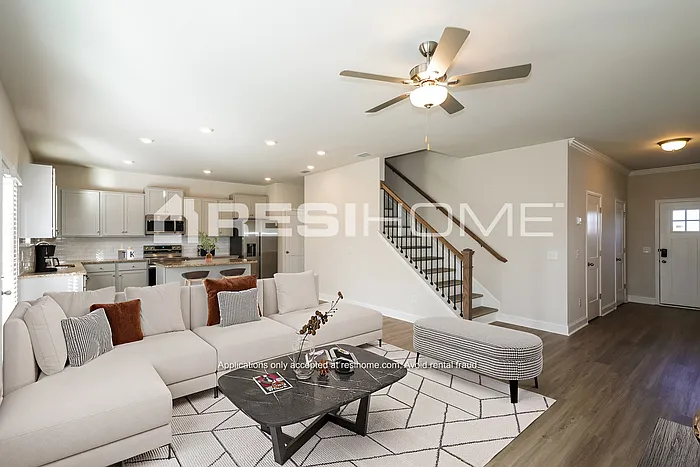 968 Juniper Ln — Photo 6