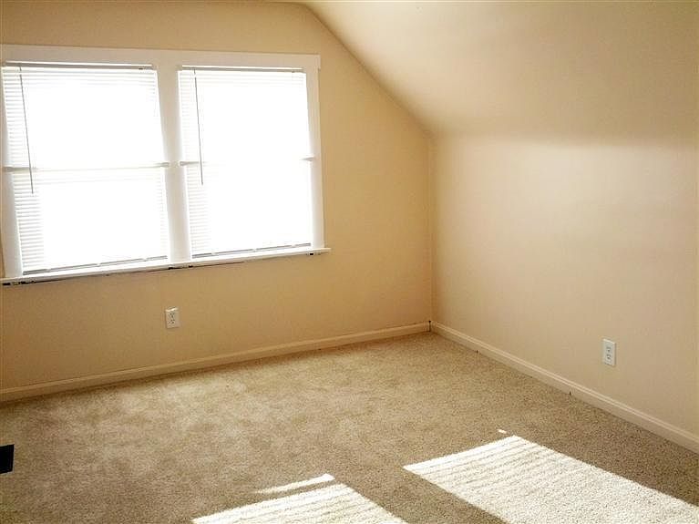1st image of 4526 Clearview Ave #2