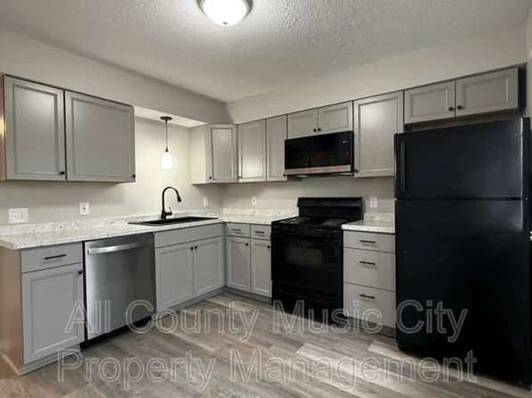 3104 Brickdale Ln #B, Nashville, TN 37207