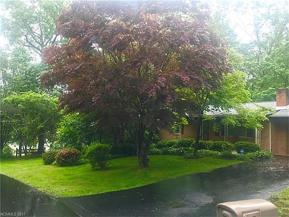 2nd image of 113 Atwood Dr #29