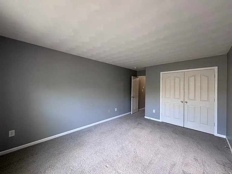 114 Ellis Dr — Photo 7