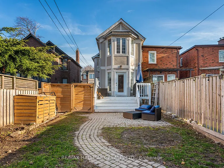 146 Roslin Ave — Photo 38