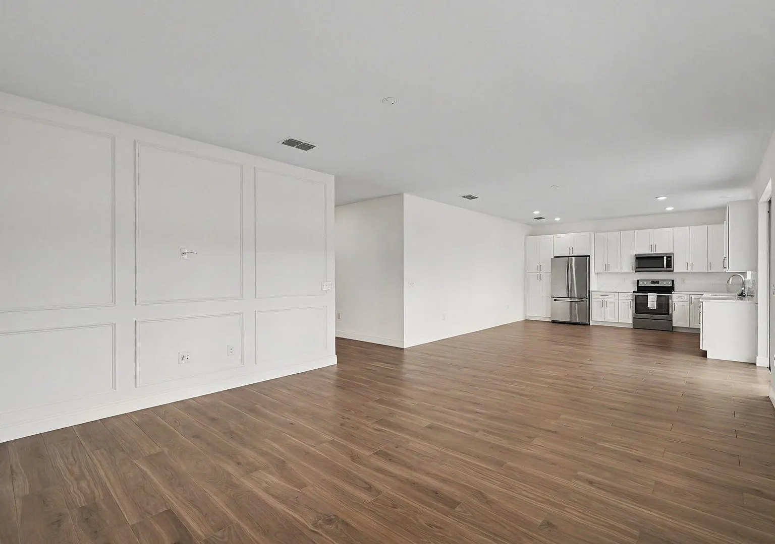 1396 Potenza Drive — Photo 2