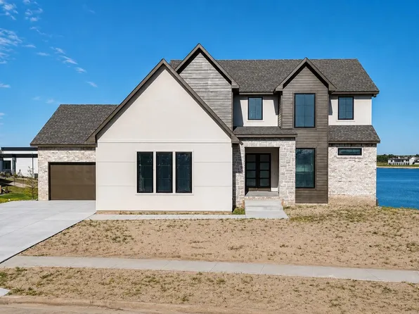 4710 N Ridge Port St, Wichita, KS 67205