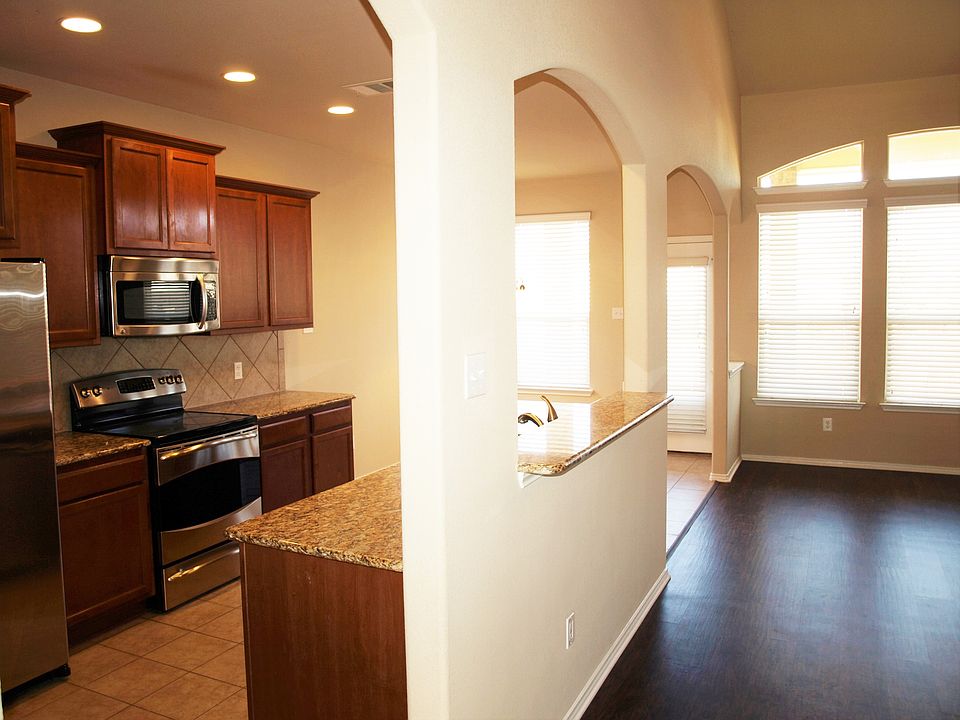 1st image of 6810 Golden Oak Ln
