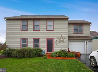 45 Krueger Dr, Reinholds, PA 17569