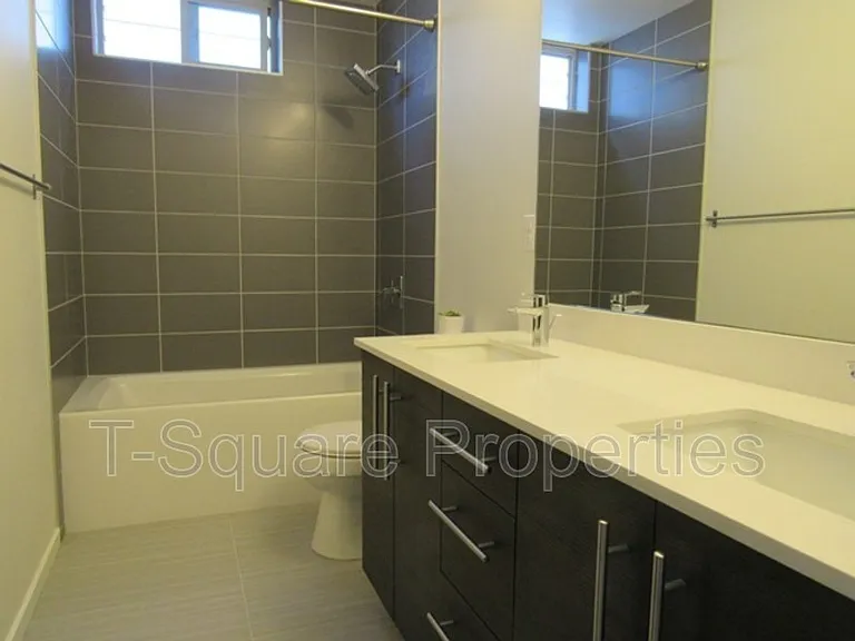 4848 Delridge Way SW #A — Photo 9