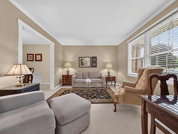 5th image of 11405 Simmons Ct